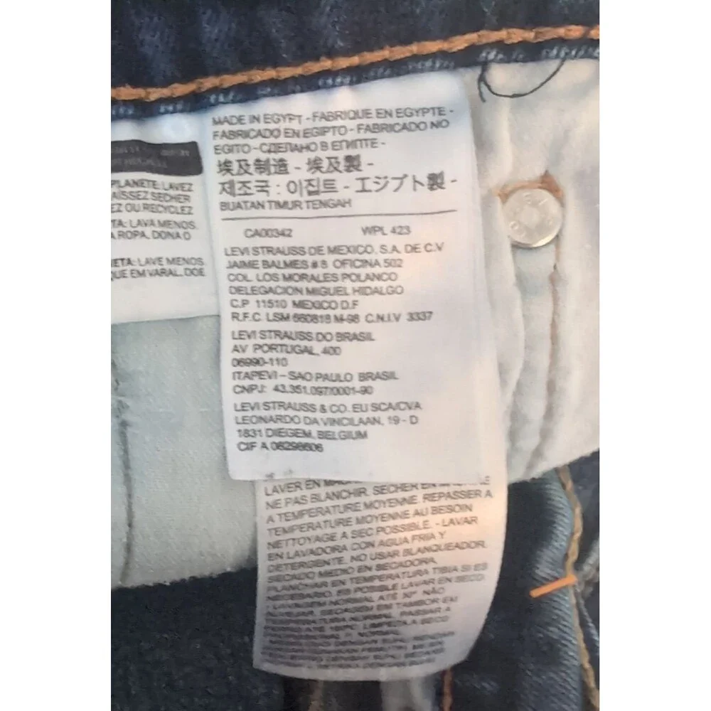 Levi's Strauss 550 Relaxed Straight Men's Jeans Sz 41 x32 (Tagged 42x34 shrunk)
